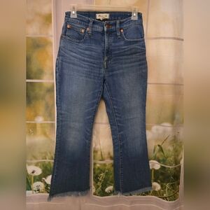 Madewell Raw Hem Cropped Kick Flare Jeans – Size 26 (26x23) | Medium Wash